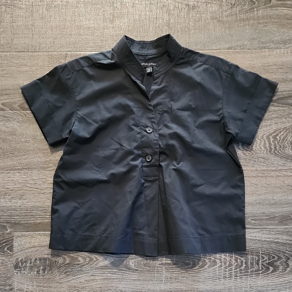 Banana Republic Pleated Back Top